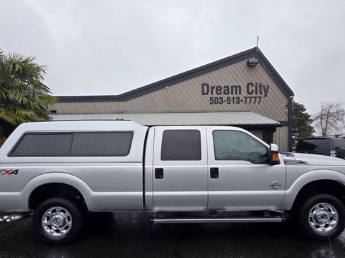 Used 2015 Ford F250 XLT w/ XLT Premium Package AWD/4WD image 1