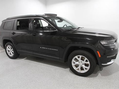 Used 2023 Jeep Grand Cherokee L Limited AWD/4WD image 1