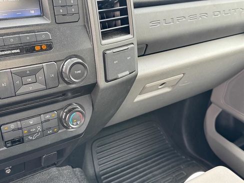 Used 2017 Ford F250 XL w/ XL Value Package image 24