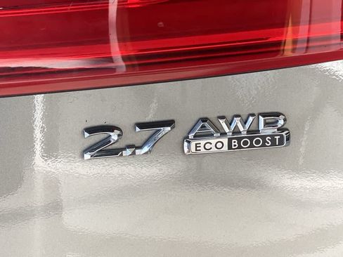 Used 2016 Lincoln MKX Reserve w/ Technology Package AWD/4WD image 12
