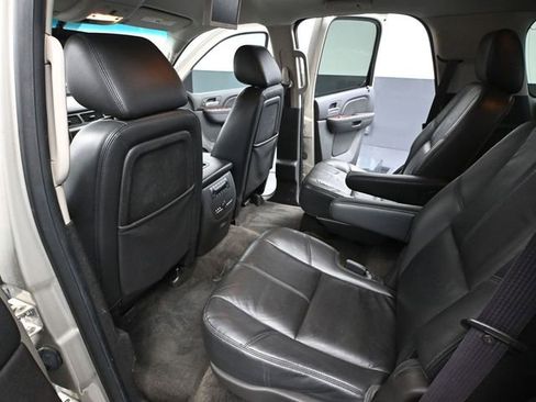 Used 2014 Chevrolet Tahoe LT w/ Luxury Package image 35