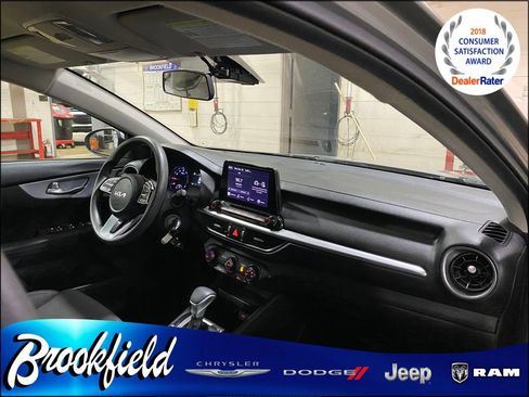 Used 2024 Kia Forte LXS FWD image 28
