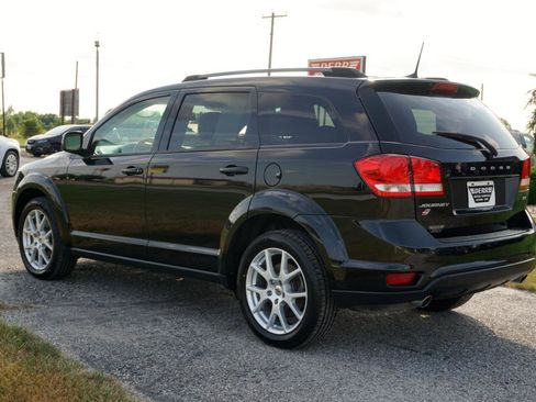 Used 2018 Dodge Journey SXT w/ Connectivity Group AWD/4WD image 17