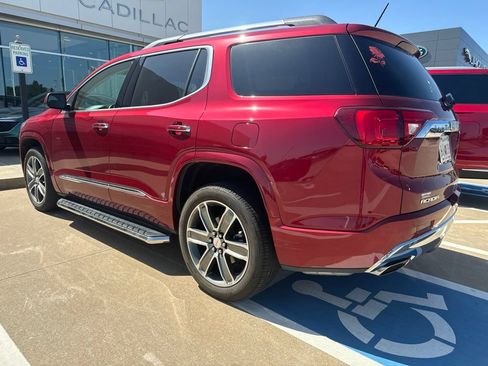 Used 2019 GMC Acadia Denali w/ Technology Package FWD image 4