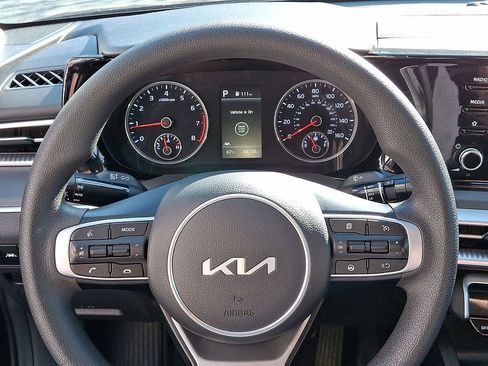 Used 2023 Kia K5 LXS image 16