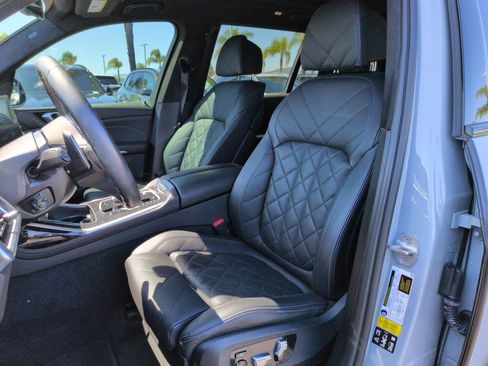 Certified 2024 BMW X7 xDrive40i w/ M Sport Package AWD/4WD image 15