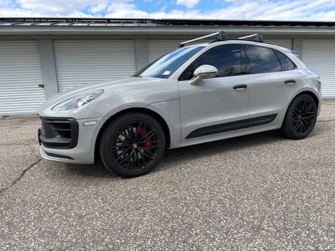 Certified 2023 Porsche Macan GTS AWD/4WD image 2