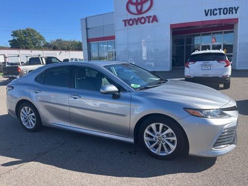 Used 2023 Toyota Camry LE image 1