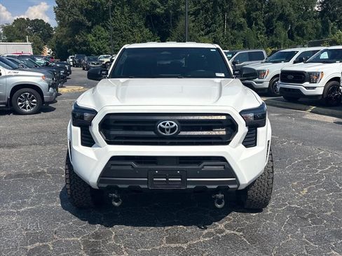 Used 2024 Toyota Tacoma SR w/ SR Upgrade Package AWD/4WD image 2