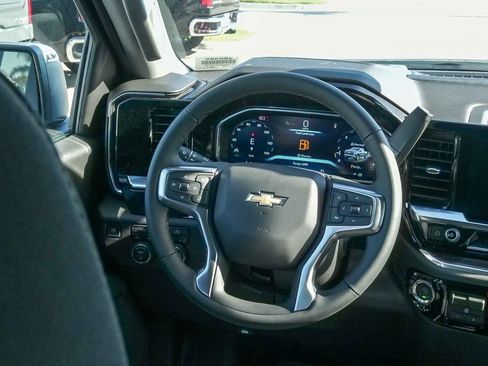 New 2026 Chevrolet Silverado 1500 LT image 14