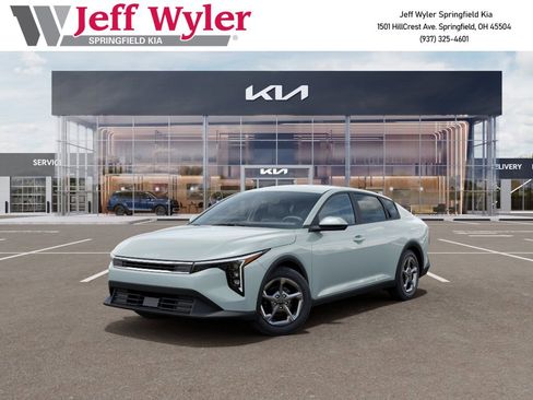 New 2026 Kia K4 LXS FWD image 1