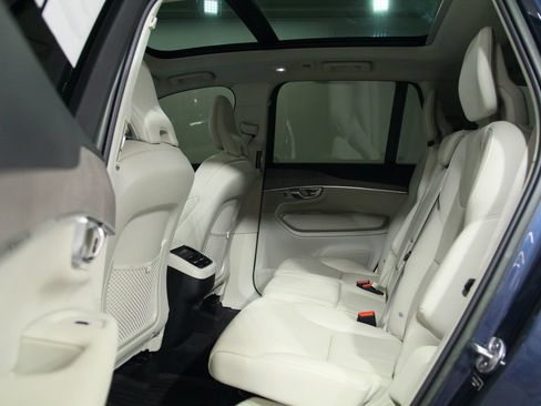 Used 2023 Volvo XC90 B6 Plus w/ Protection Package Premier AWD/4WD image 28