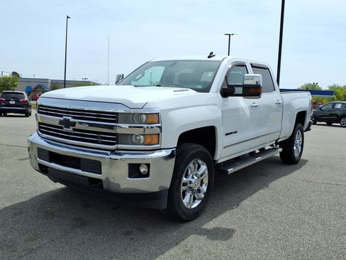 Used 2016 Chevrolet Silverado 2500 LTZ w/ Duramax Plus Package image 3