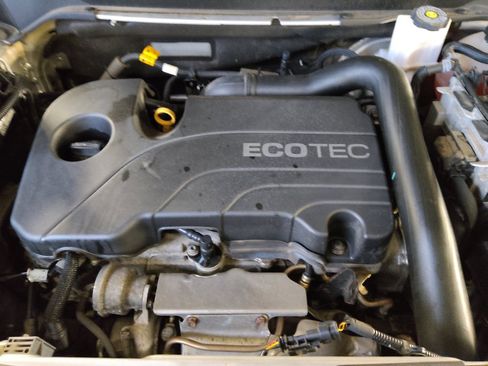 Used 2021 Chevrolet Equinox LT AWD/4WD image 30
