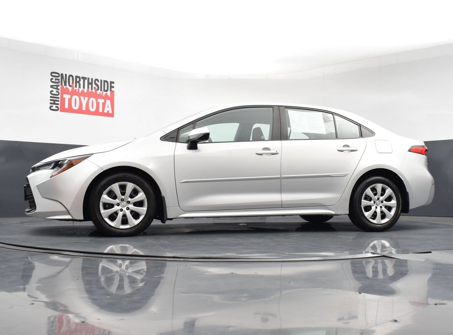 Used 2024 Toyota Corolla LE FWD image 25