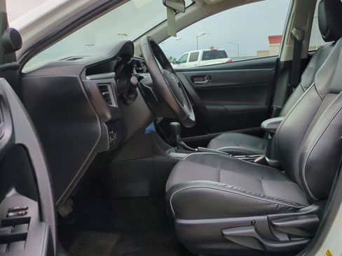 Used 2015 Toyota Corolla S image 15