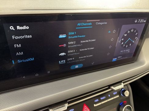 Used 2024 Hyundai Sonata SEL FWD image 34