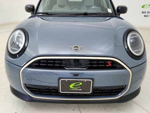 Used 2025 MINI Cooper S FWD image 8