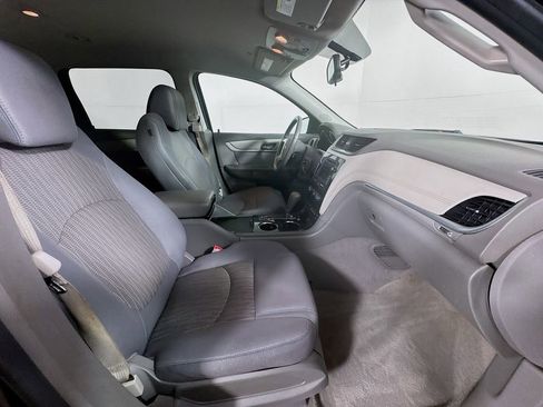 Used 2016 Chevrolet Traverse LT w/ Style and Technology Package image 30