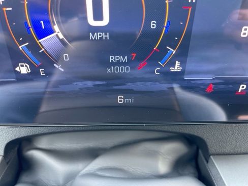 Used 2025 Chevrolet Traverse LT image 23