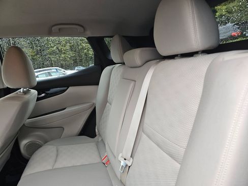Used 2019 Nissan Rogue Sport SV w/ Technology Package AWD/4WD image 21