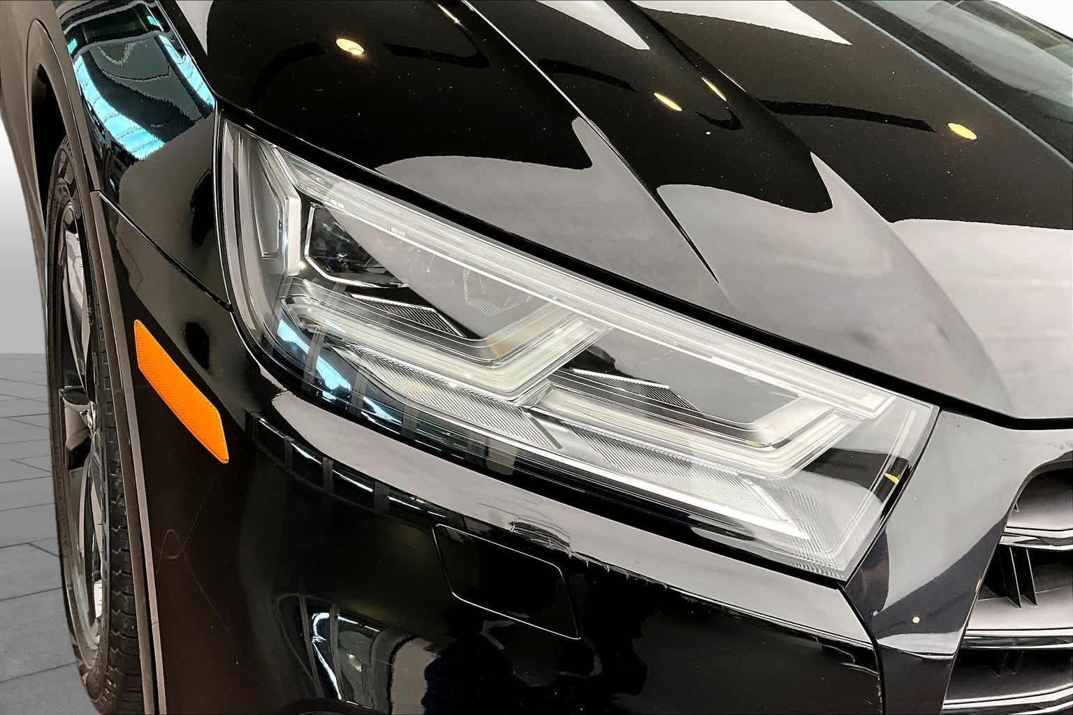 Used 2019 Audi SQ5 Premium Plus w/ Premium Plus Package AWD/4WD image 26