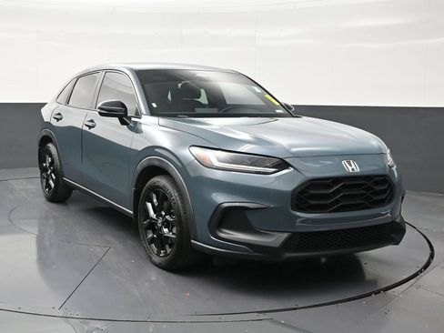 Used 2023 Honda HR-V Sport image 7