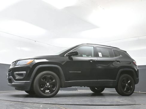 Used 2020 Jeep Compass Latitude AWD/4WD image 58