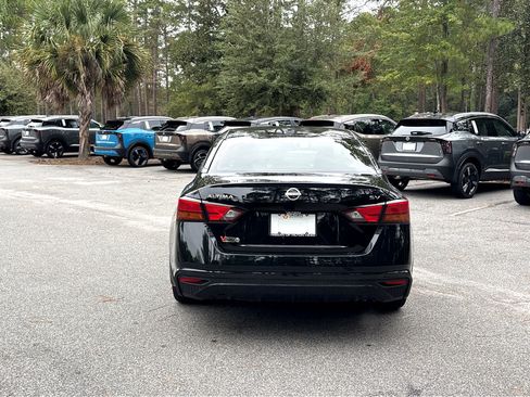 New 2024 Nissan Altima 2.5 SV image 27