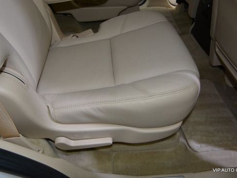Used 2007 Cadillac Escalade AWD w/ Information Package image 24