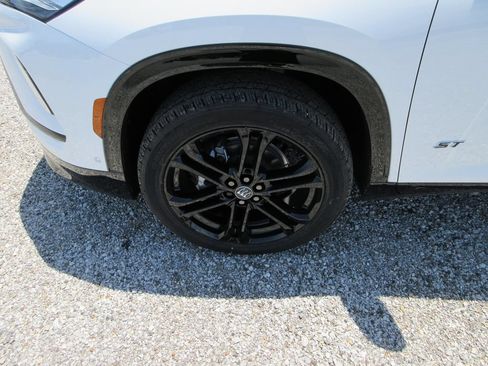 New 2026 Buick Enclave Sport Touring w/ Super Cruise Package AWD/4WD image 11