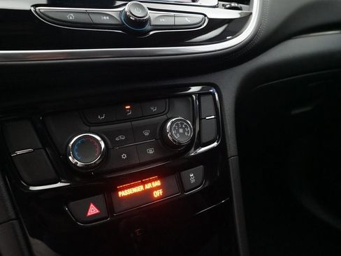 Used 2022 Buick Encore Preferred w/ Safety Package image 20