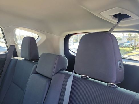 Used 2017 Toyota RAV4 LE image 15