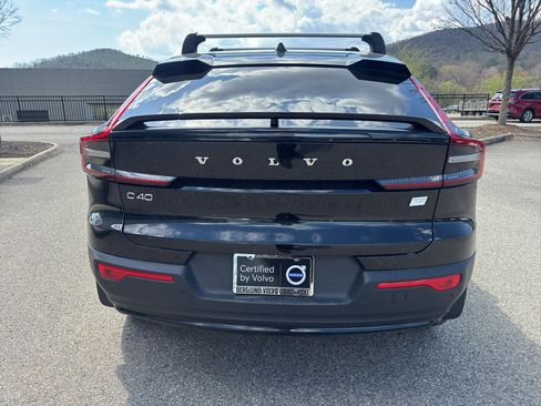 Used 2023 Volvo C40 P8 Recharge Ultimate image 8