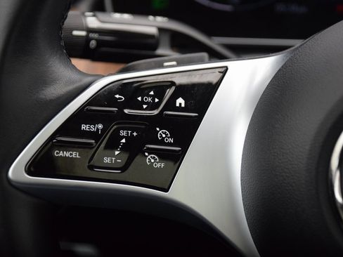 Certified 2025 Mercedes-Benz C 300 Sedan image 23