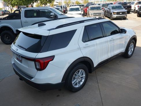 New 2026 Ford Explorer Active w/ Active Comfort Package RWD image 15