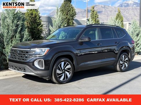 Used 2025 Volkswagen Atlas SE AWD/4WD image 1