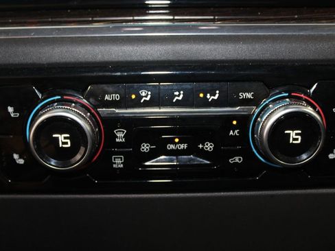 Used 2023 GMC Sierra 1500 Elevation w/ LPO, Elevation Black Package image 32