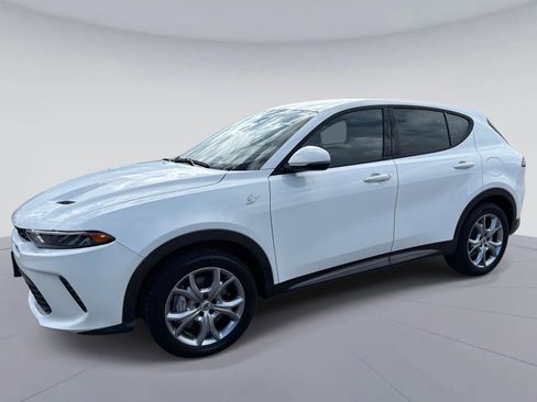 Used 2024 Dodge Hornet R/T image 8