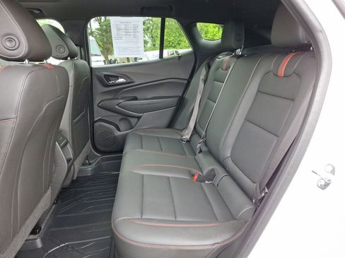 New 2026 Chevrolet Trax RS w/ Sunroof Package FWD image 13