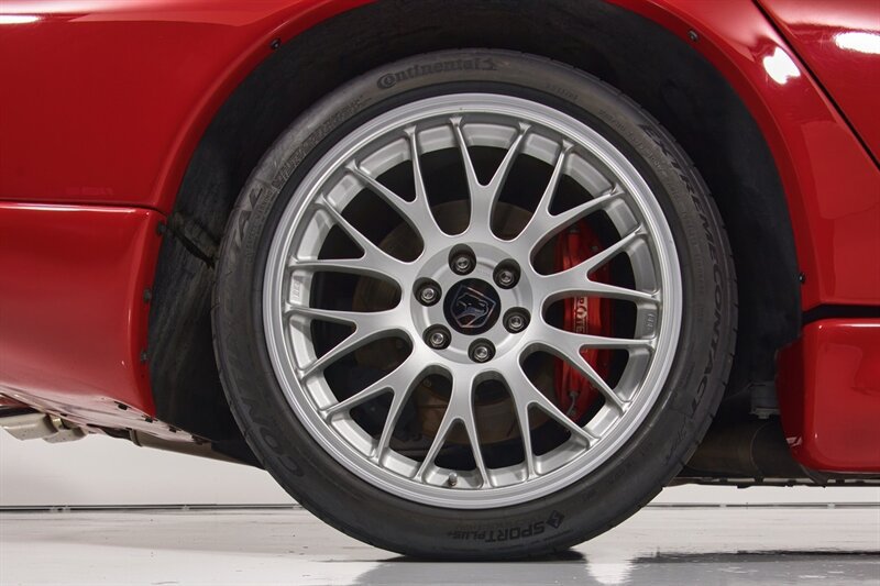 Used 2002 Dodge Viper GTS RWD image 16