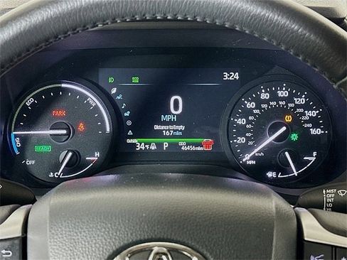 Used 2025 Toyota Sienna XLE image 13