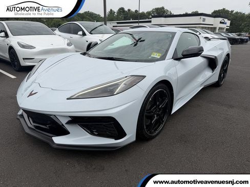 Used 2021 Chevrolet Corvette Stingray Preferred Cpe w/ Z51 Performance Package RWD image 1