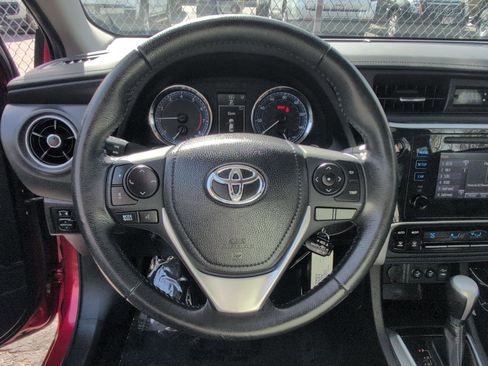 Used 2019 Toyota Corolla SE image 15