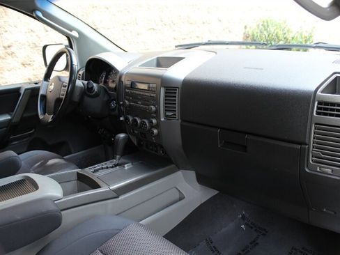 Used 2004 Nissan Armada SE w/ (BOS) Bose Pkg AWD/4WD image 19