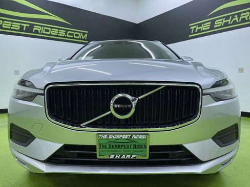 Used 2021 Volvo XC60 T5 Momentum w/ Premium Package image 3