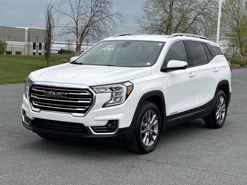 Used 2024 GMC Terrain SLT AWD/4WD image 28