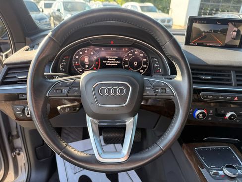 Used 2017 Audi Q7 3.0T Premium Plus w/ Premium Plus Package AWD/4WD image 17