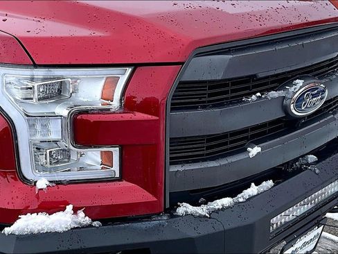 Used 2015 Ford F150 Lariat w/ Equipment Group 502A Luxury image 33