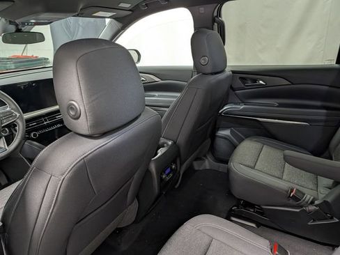 New 2026 Chevrolet Traverse LT AWD/4WD image 13